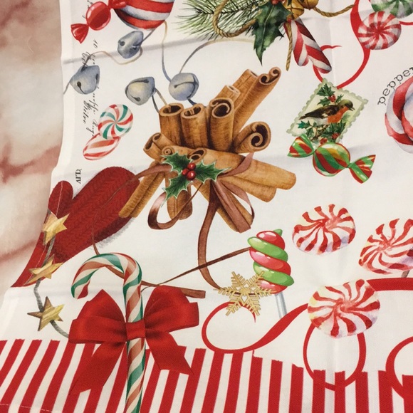 Christmas Holiday Peppermint Designer Kitchen Towel Michel Design Works NWT - Picture 7 of 16